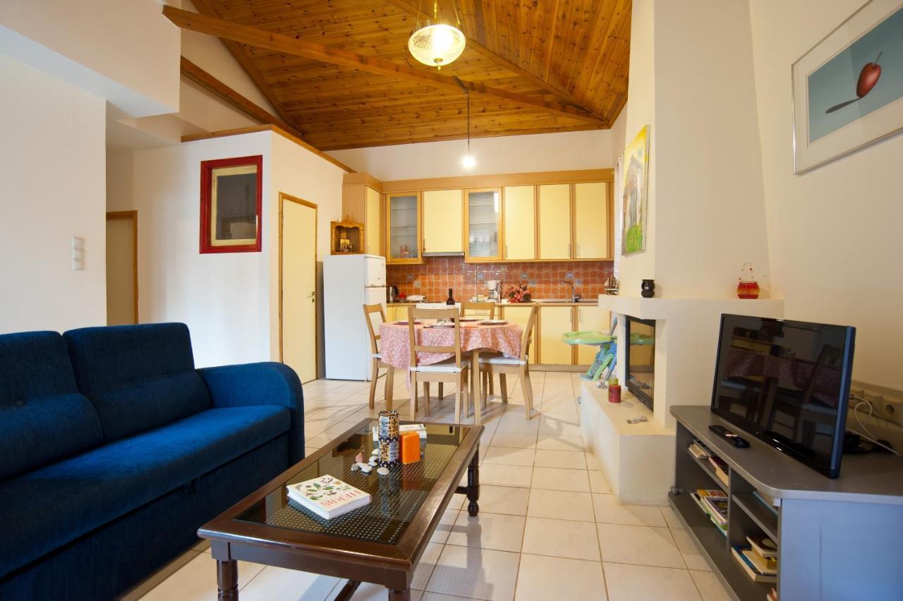 איתאה Villa Elli 2 Beach-Front Villa With Garden מראה חיצוני תמונה